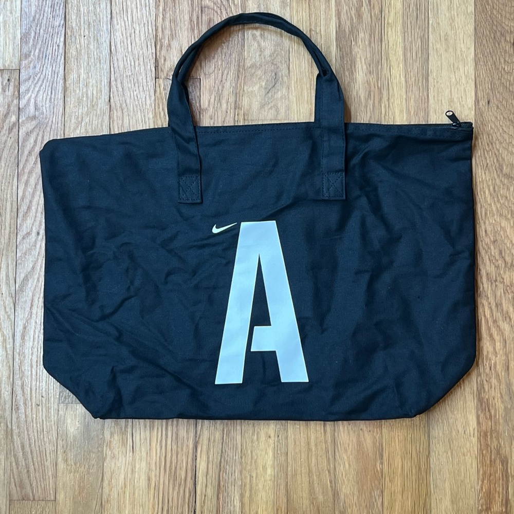 Nike Ascend Together Network & Friends Large Black Tote Bag - Picture 2 of 3